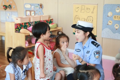 童心向警 安全同行 | 德州市公安局交通管理支队天衢新区高铁大队：开展主题交通安全教育活动