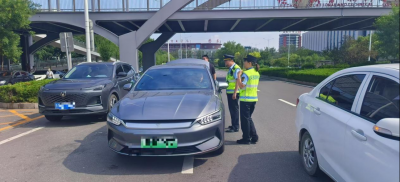 德州“护学模式”正式上线 ，执法队员秒变暖心“蜀黍”