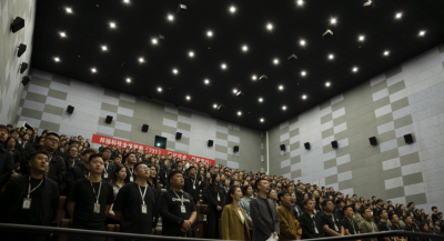 铭记九一八！德州邦扬科技组织观影活动