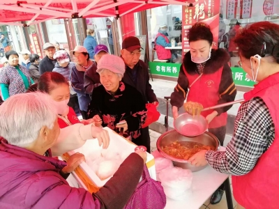 幸福“食”光 爱暖夕阳 | 德城区青龙桥社区幸福食堂爱心午餐上线