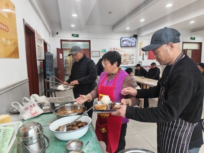 乐陵市中街道安居社区：幸福食堂守护“夕阳红”