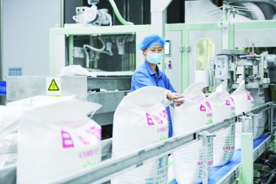 探索企农互利共赢高质量发展路径 | 乐陵：一家糖企一年“吃”下150万吨玉米