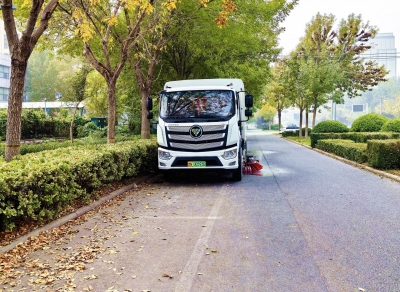 德州环卫：高效推进落叶清理  筑牢城市洁净防线