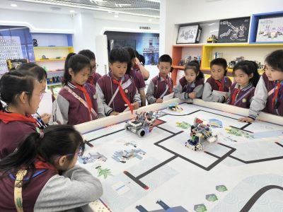 德州天衢新区太阳城小学：人工智能教育“融进来” 学生素养“长起来”