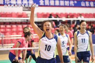 体育先锋故事·光辉之下 | 孙德珠：坚守排球场三十余载的“铁娘子”