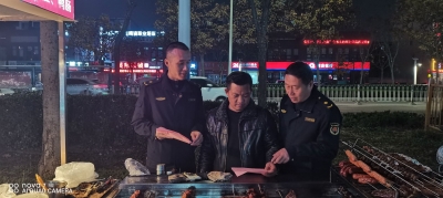 德州城管：现场宣教促规范 错时管理显温情  