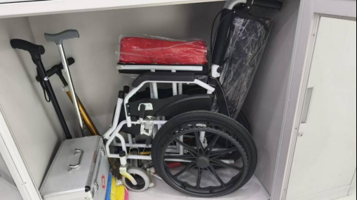 银发课堂、适老升级！建行交通支行重阳温情护老