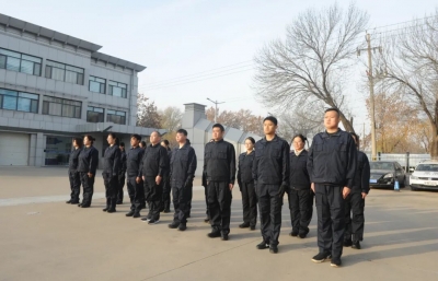 乐陵市人民检察院开展青年干警冬季体能训练