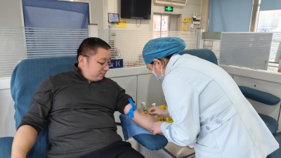 乐陵市民高峰累计献血逾万毫升，他表示，身体允许，会一直坚持下去