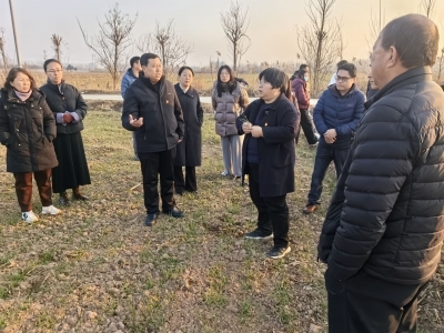 市农机农研部门联合开展助农实践活动