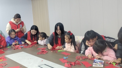 【文化社区建设】天衢新区宋官屯街道滨河社区开展青少年手工体验活动