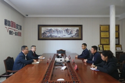 宁津县人民法院：送法进企 传递全会精神