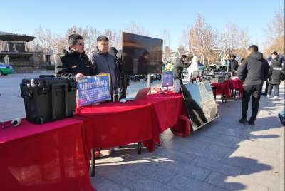 德州应急管理队伍集中亮相澳德乐时代广场