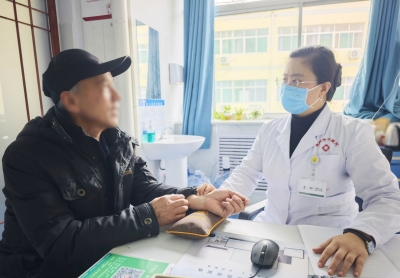 德州市中医院脑病二科主任李娜：银针通脑窍 汤药润心神