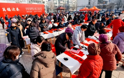 德州“百县千村”书法惠民活动举行 60余名书法家现场挥毫