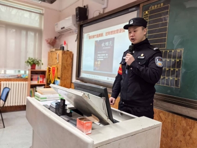 齐河：送法入校 爱路护路伴成长