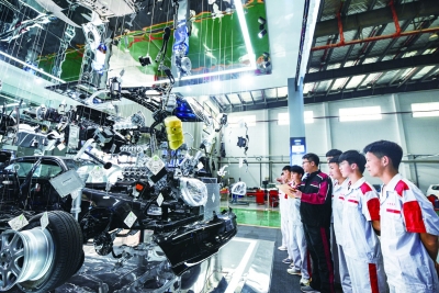 教育一线随笔 | 让花成花，让树成树 给予每个人成就精彩人生的机会