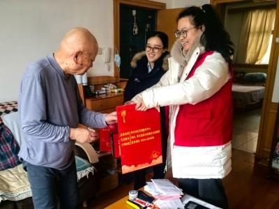 德城区运河街道华兴社区开展“新春送温情 关爱润民心”文明实践活动