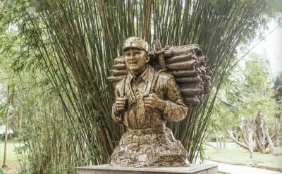 山东“新春第一会”重温毛泽东同志《为人民服务》