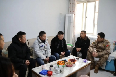 德州市江苏商会走访慰问现役戍边战士军属 
