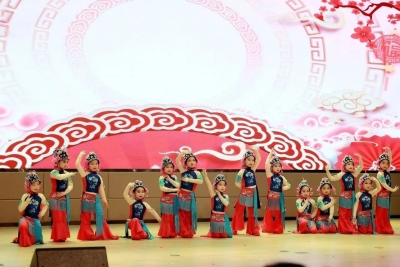 天衢新区安澜人才幼儿园举办迎新春文艺汇演