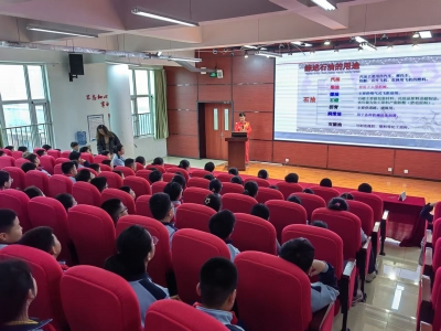 劳模精神传薪火 雷锋精神润校园 | 德州天衢新区工会宣讲活动走进康博小学