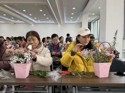 文化社区建设 | 德城区天衢街道肖何庄社区开展三八节主题系列活动