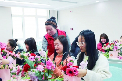 枣乡遍开“志愿红”