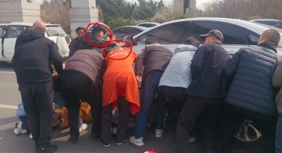 齐河：多位“无名英雄”合力抬车救人，后续来了！