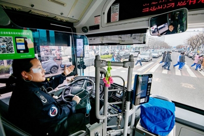 德报读图 | 德州公交38路线获“全国巾帼文明岗”：巾帼公交驶出17载平安路