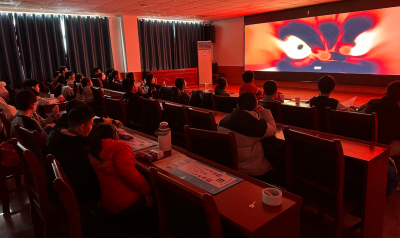 夏津县社区公益电影放映活动点亮幸福年