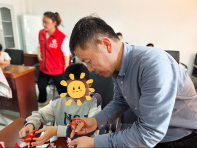 山东手造进社区 | 德城区天衢街道乾城社区开展“非遗技艺润童心 文化传承绽活力”剪纸活动