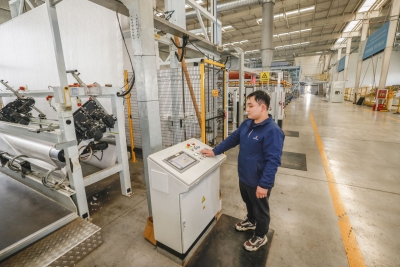 创新在一线·智造跃升 | 山东晶创新材料：土工布产品强度达到机场建设标准近3倍