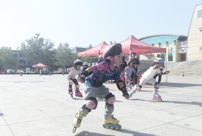 山东省第十六届全民健身运动会魅力城市轮滑邀请赛在乐陵举办