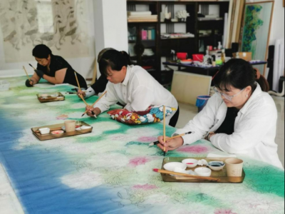 开屏见“好”｜从灶台到画案，她们用一支画笔，让巨野牡丹惊艳世界 