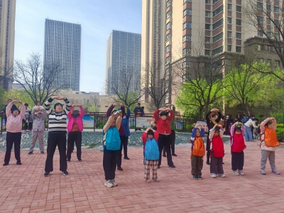 德城区新河社区：寻春赴美好 环保润家园