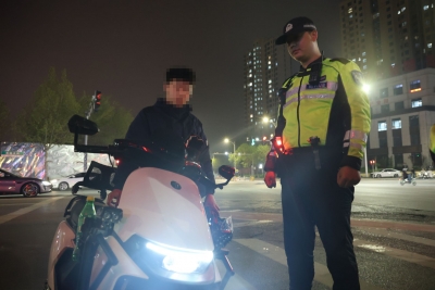 德州交警德城区新湖大队：扎实开展“飙车炸街”专项整治行动
