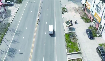 德州交投首批无人快递车上路运行