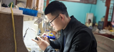 天衢新区玉雕技艺传承人张金元：精雕细琢 点石成金