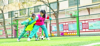 健康第一·德州在行动 | 德州市黎明街小学：绿茵场上跃动成长梦想