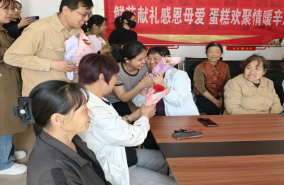 新华街道辛庄社区：举办“感恩慈母心 幸福邻里情”母亲节主题活动