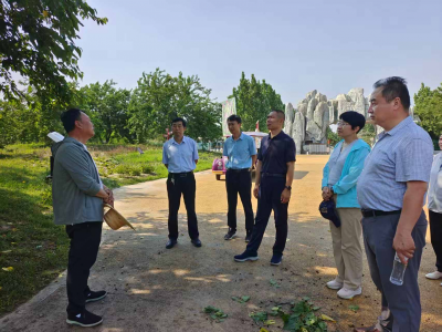 省果品体系岗位专家团队来我市调研指导