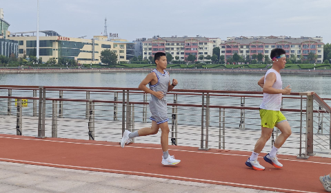 智慧家长·同行的光 | 书香润心田 运动强少年