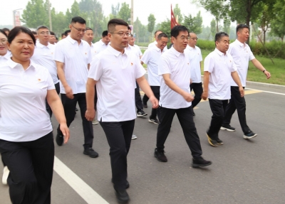 徒步践初心 砺练铁军魂！乐陵市住建局开展健步行活动