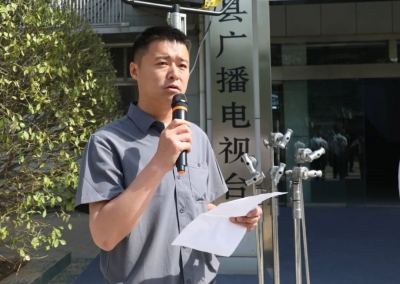 从文学梦到AI影视创作先行者 | 德州导演王传毅的成长之路