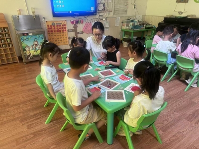 新区办 | 文明实践润民心 “一老一少”笑开颜  