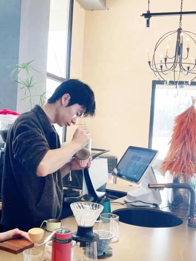 天衢人物录丨咖啡主理人王真：寻一处心安，守一杯醇香
