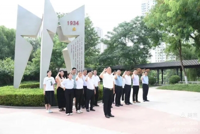 陵城驻济流动党员党支部联合商会党支部开展庆祝建党105周年主题党日活动