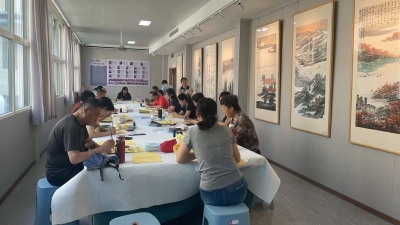 天衢新区宋官屯街道金河社区开展公益课堂志愿服务活动