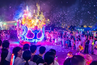 齐河：夜晚“亮”出彩 游客“嗨”起来